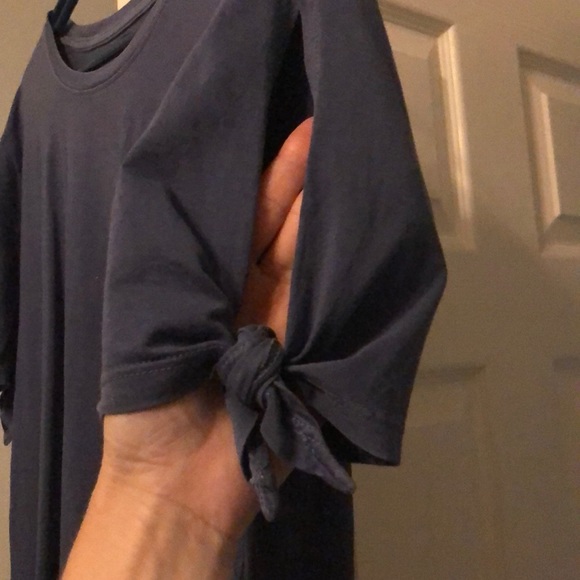 Super cute tee by Joe’s - Picture 2 of 3